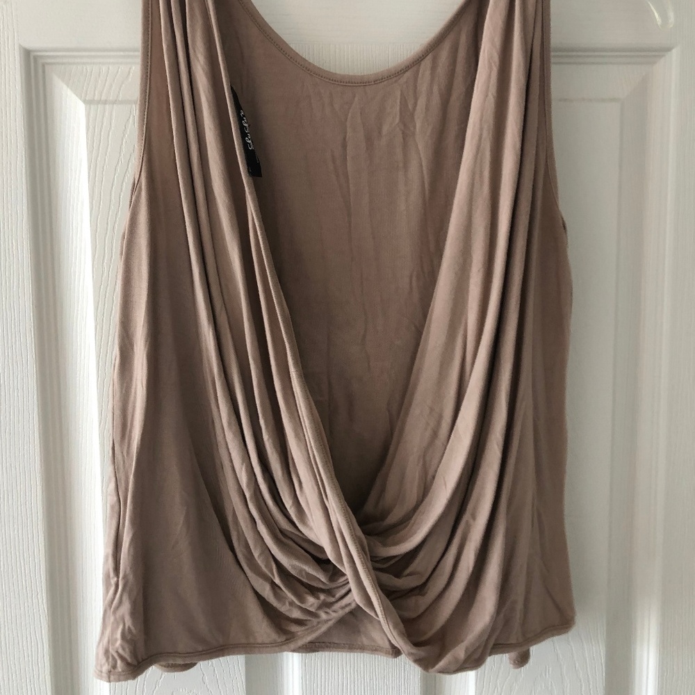 LuLus Low Back Cream Top